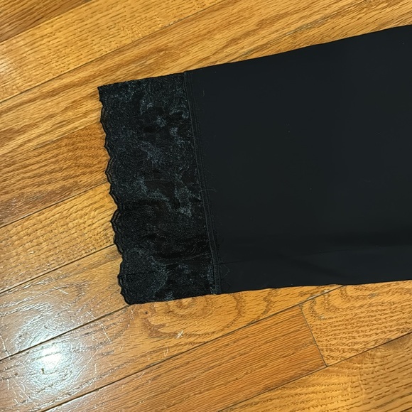 Ladies NWT ALFANI size 10 capris - Picture 3 of 11